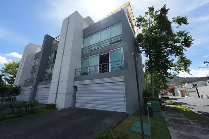 Loft de 1 habitación en Guachipelín Sur, Escazú in Escazú, San José — $220,000