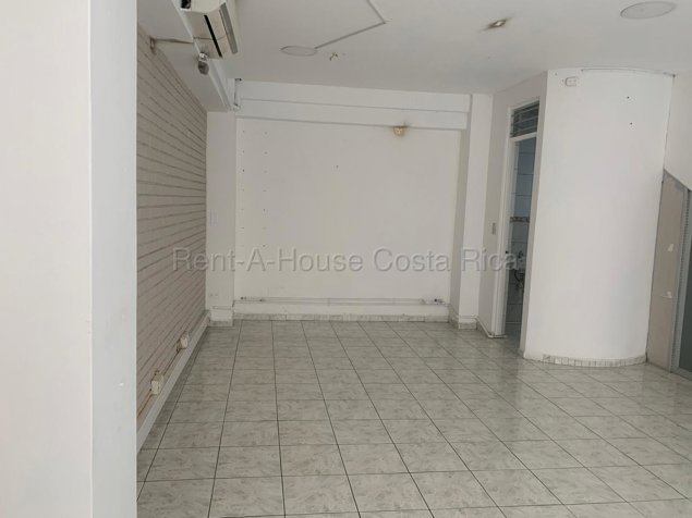 Alquiler de Local Comercial en Barrio Escalante con Excelente Visibilidad #27-278 GS en Carmen, San José — $765