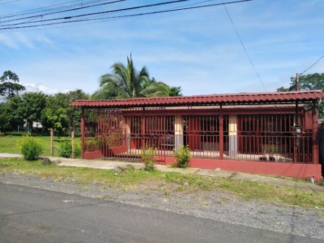 vendo casa 420m². 32 millones de colones, negociables en Guápiles, Pococí, Limón — ₡ 32 000 000