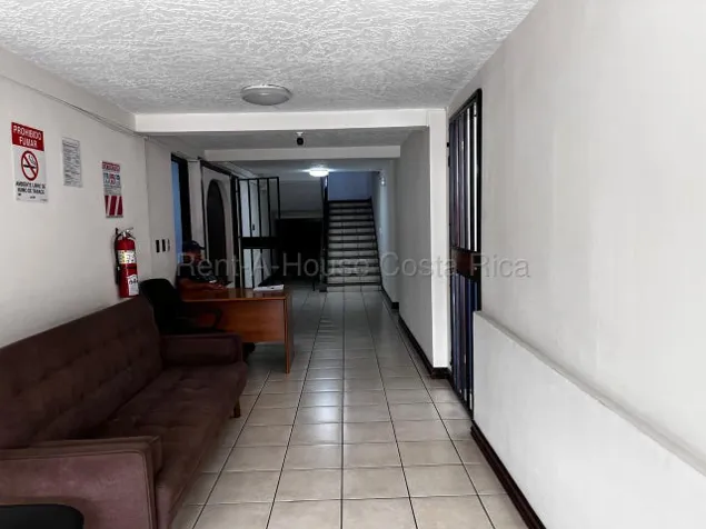 Alquiler de Local Comercial en Edificio María Luisa, San José. RAH 27-659 en Merced, San José — $1,520 - Foto 3 de 10