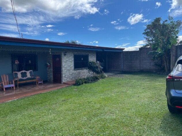 Venta de Acogedora Casa en Grecia / Mls. 26-696 OFC JB en Puente De Piedra, Grecia, Alajuela — $360,000