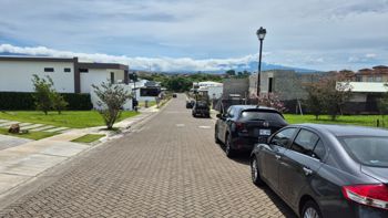 Lote en Condominio Estancias de Guachipelín, Escazú en San Rafael, Escazú, San José — $165,000 - Foto 5 de 14