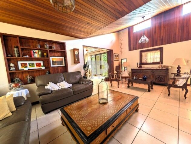 SE VENDE AMPLIA CASA BARVA HEREDIA SCG6 en Barva, Heredia — ₡ 169 000 000