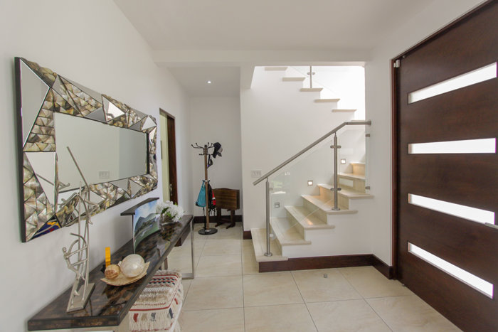 Casa de lujo en venta Lomas del Valle in Santa Ana, San José — $770,000 - Photo 2 of 25