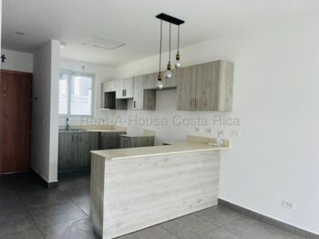 CASA EN VENTA EN ULLOA DE HEREDIA en Ulloa, Heredia — 75 000 000 ₡ - Foto 5 de 14