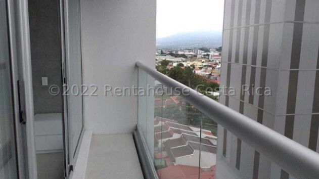 Venta de Apartamento amueblado de 40 m2 en Torre Ifreses Curridabat en Curridabat, San José — $124,000