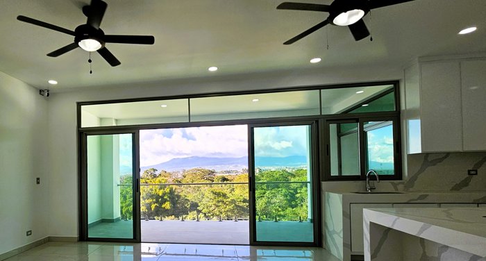 Apartamento para Estrenar con Hermosa Vista. ALQUILER en Mercedes, Montes De Oca, San José — ₡ 790 000