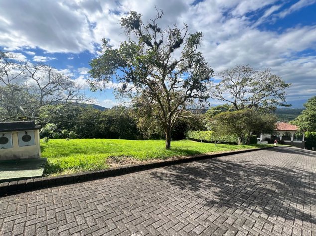 Se Vende Lote en Ciudad Colón Condominio Altamira in Colón, Mora, San José — $129,000