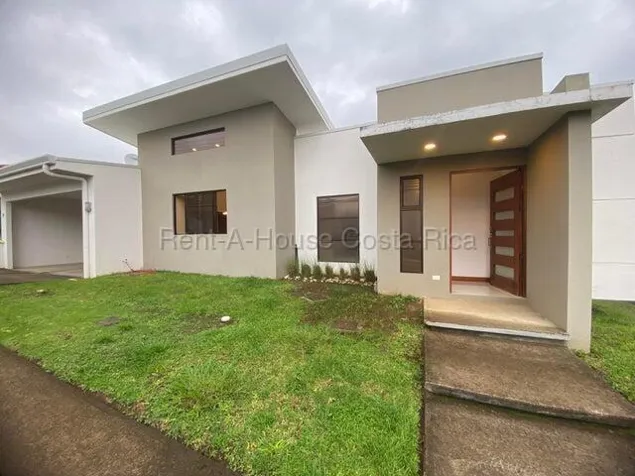 Venta de casa moderna en condominio cerca de Zona Franca de Grecia #26-1834 GS en Puente De Piedra, Grecia, Alajuela — $280,000