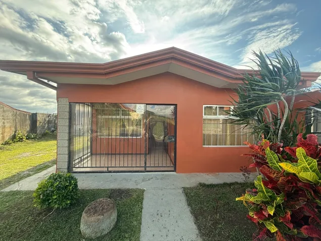 Venta de Propiedad con Casa en San Isidro de Heredia in San Isidro, Heredia — ₡ 112 000 000