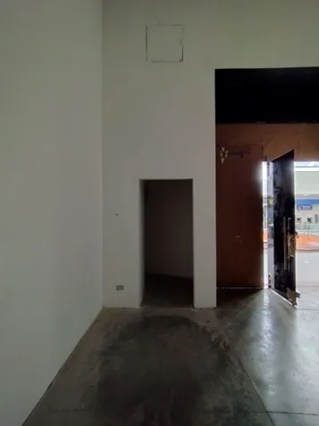 SE ALQUILA LOCAL 75.63m2 - Paseo de las Flores en San Francisco, Heredia — $1,512 - Foto 3 de 6