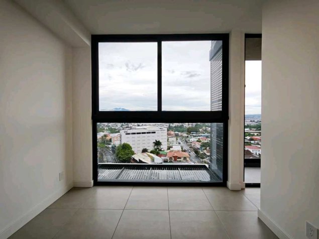 OPOUNIDAD DE ORO EN BÖ ESCALANTE APARTAMENTO NUEVO. in Carmen, San José — $149,000 - Photo 2 of 20