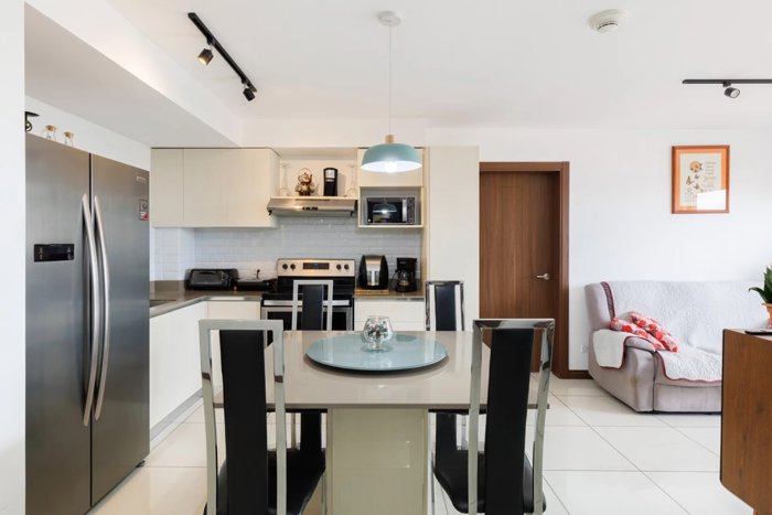 Venta de apartamento en condominio Azenza, Uruca en Uruca, San José — $220,000 - Foto 2 de 13