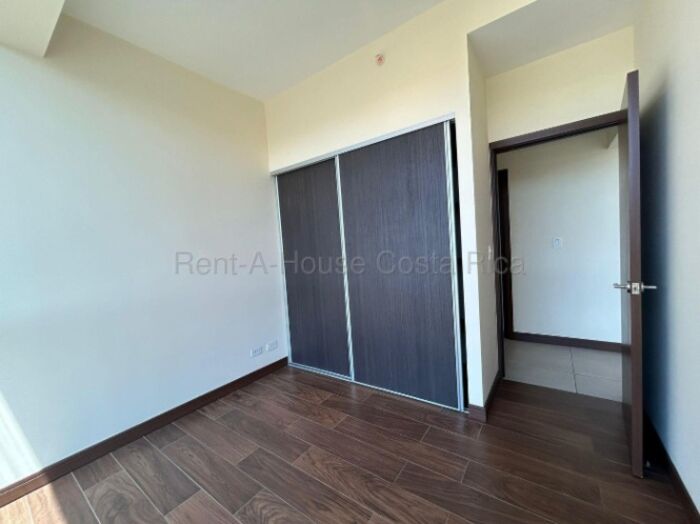 Se alquila apartamento en Montes de Oca San José 26-735 in San Pedro, Montes De Oca, San José — $1,500