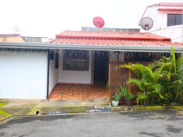 Venta de Casa en El Guarco-Tobosí, Cartago. RAH 26-808 in Tobosi, El Guarco, Cartago — $108,000