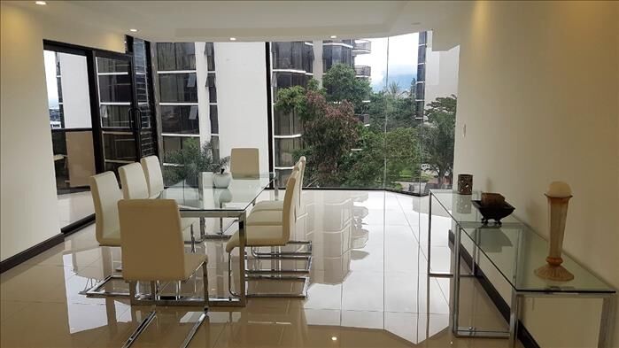 VENTA DE APARTAMENTO, ESCAZU, SAN RAFAEL, CONDOMINIO ALTOS DE MARBELLA in San Rafael, Escazú, San José — $385,000