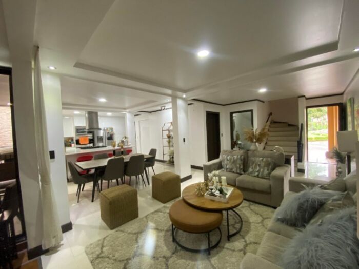 Se vende casa en Curridabat San José 26-687 in Granadilla, Curridabat, San José — $310,000