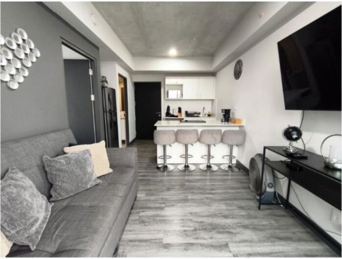 VENDO APARTAMENTO EN TORRE SECRET-SABANA. en Carmen, San José — $130,000