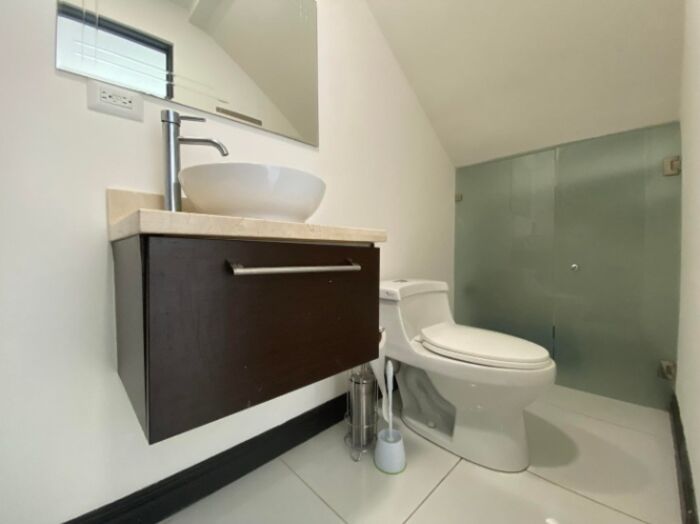 Casa Moderna con Patio y Amenidades Premium #25-1578 GS in San Rafael, Escazú, San José — $320,000