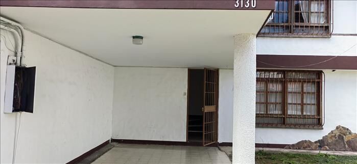 se alquila oficina in Carmen, San José — ₡ 257 000