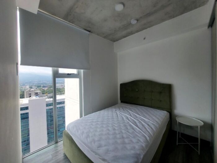 Alquiler de Apartamento en Mata Redonda, San José. en Mata Redonda, San José — $1,400