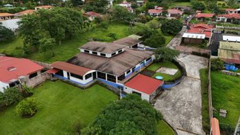 PROPIEDAD UNICA EN SAN JOAQUIN DE FLORES. en San Joaquín, Flores, Heredia — $950,000 - Foto 4 de 63