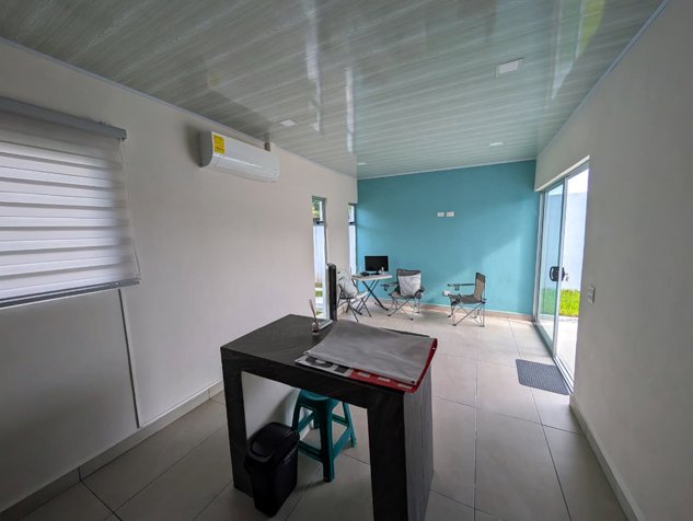 VENTA -CASA QUEBRADA BONITA JACO- 2 HAB - NUEVO DISTRITO GUBERNAMENTAL en Jacó, Garabito, Puntarenas — $150,000