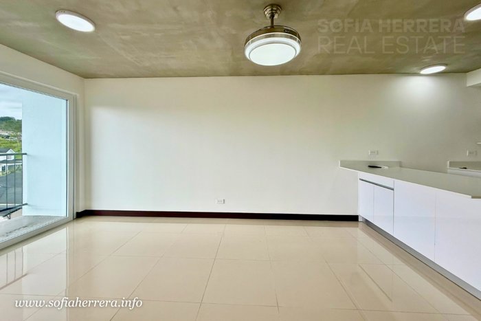 Alquiler o venta Apartamento Condominio Khaya.Torre B76 in Curridabat, San José — $195,000 - Photo 3 of 18