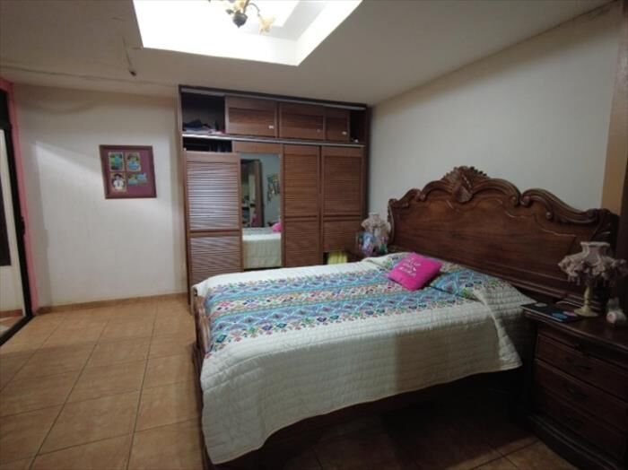 Casa Barba Heredia Barata en San Pedro, Barva, Heredia — $150,000