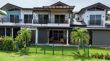 Moderna casa de lujo en la exclusiva comunidad privada de Jacó en Jacó, Garabito, Puntarenas — $449,000 - Foto 5 de 21