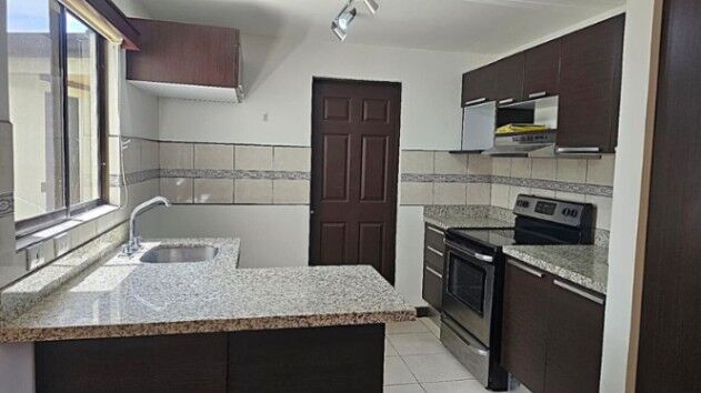 Venta de Casa en Moravia, San José. RAH 26-569 PRECIO REBAJADO en La Trinidad, Moravia, San José — ₡ 210 000