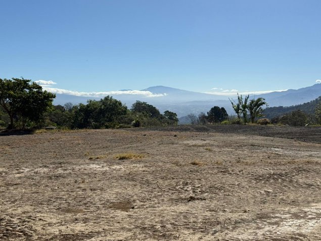 3 Lotes Exclusivos en Atenas Listos para Construir con Hermosas Vistas in Jesús, Atenas, Alajuela — $400,000