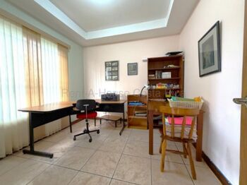 Venta de Casa de Lujo en ALTAMONTE-Curridabat. RAH 26-2159 en Granadilla, Curridabat, San José — $700,000 - Foto 4 de 20