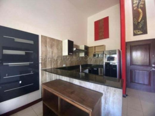 Alquiler de Apartamento Amueblado en Santa Ana-Centro. RAH 26-1680 in Santa Ana, San José — $900