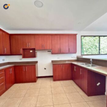 Alquiler de casa en condominio en Lindora, Santa Ana en Pozos, Santa Ana, San José — $3,800 - Foto 5 de 9