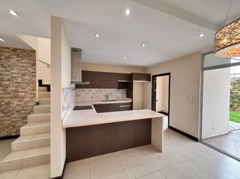 SE VENDE CASA EN CONDOMINIO EN SANTA ANA in Pozos, Santa Ana, San José — $176,000 - Photo 4 of 12