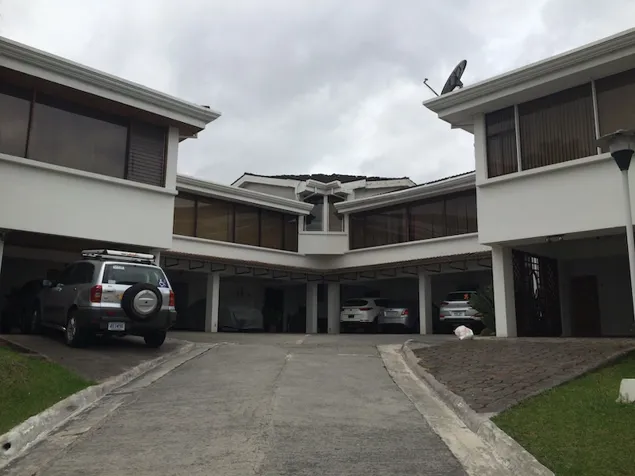 VENTA CASA OPORTUNIDAD BARRIO DENT, SAN JOSE, SAN PEDRO en San Pedro, Montes De Oca, San José — $250,000