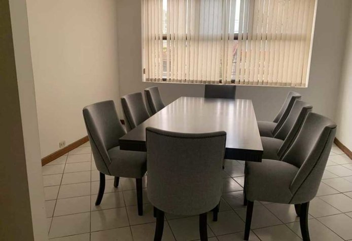 Alquilo amplio apartamento amueblado cerca del Mall San Pedro in Curridabat, San José — $250,000