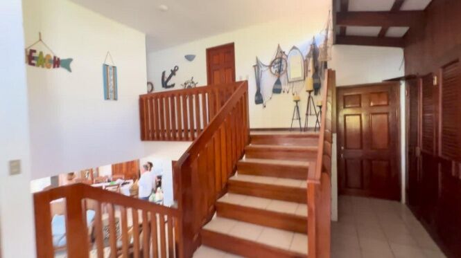 Venta de Casa de Playa en Garabito, Puntarenas.  en Jacó, Garabito, Puntarenas — $1,500,000