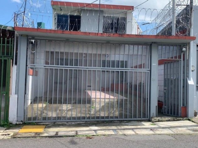 Se vende casa en Catedral San José 26-731 in Catedral, San José — $285,000