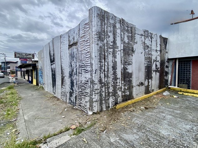 Venta lote en Guadalupe - Barrio San Gerardo - Uso mixto in Guadalupe, Goicoechea, San José — ₡ 84 000 000 - Photo 2 of 4