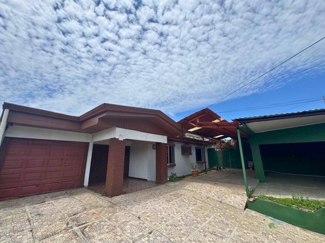 Casa amplia en venta en Palmares – Excelente ubicación in La Granja, Palmares, Alajuela — ₡ 110 000 000 - Photo 2 of 10