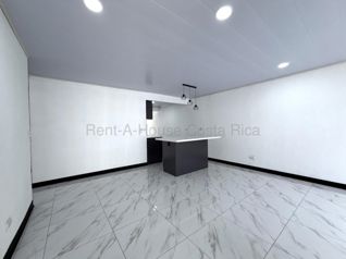 Alquiler de Casa de 3 Habitaciones en Sabanilla Montes de Oca en Sabanilla, Montes De Oca, San José — $1,590 - Foto 5 de 12