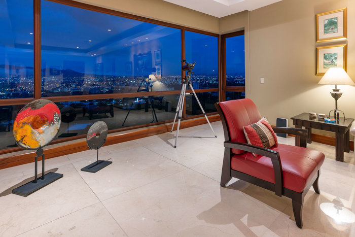 Venta de apartamento ubicado en Jaboncillos Escazú. in Escazú, San José — $875,000 - Photo 2 of 26