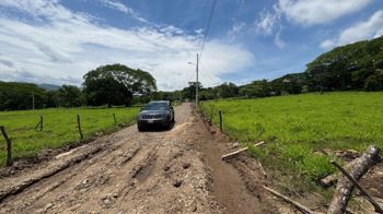 Lote commercial/residencial de 2000m2 y 5000m2 en $110,000 en Balsilla in Atenas, Alajuela — $68,500 - Photo 4 of 8