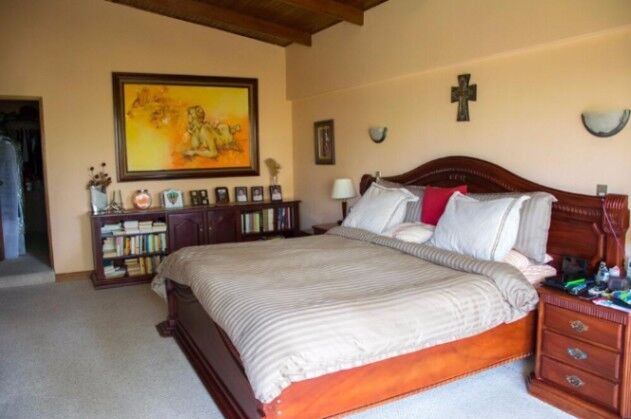 Casa en Venta en Montes de Oca, San José. in Sabanilla, Montes De Oca, San José — $490,000