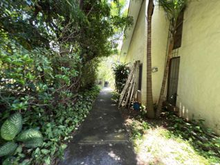 CASA NEOCOLONIAL GUACHIPELIN DE ESCAZU en San Rafael, Escazú, San José — $1,200,000 - Foto 5 de 55