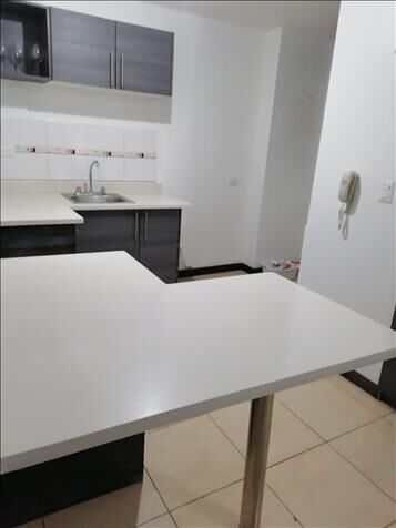 Alquiler de apartamento en Condominio. Piso 8 en San Sebastián, San José — ₡ 375 000