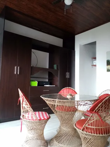 Linda y cómoda Propiedad con 2 casas independientes, Curridabat en Curridabat, San José — $330,000 - Foto 2 de 12