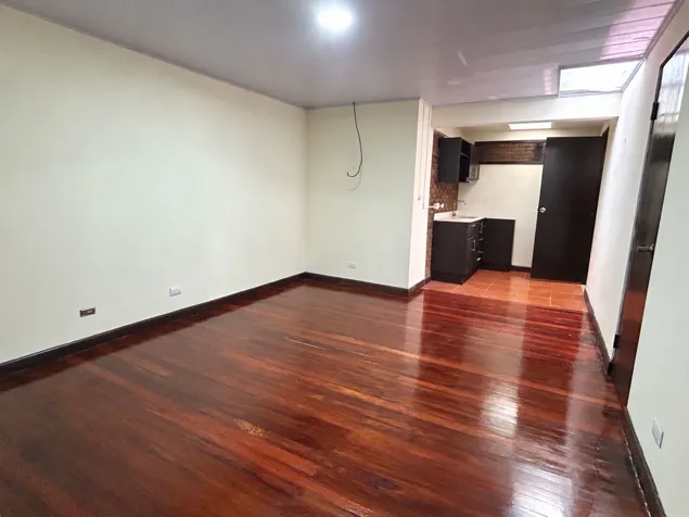 Super Económico. Escazu. Apartamento pequeño en San Rafael, Escazú, San José — ₡ 290 000